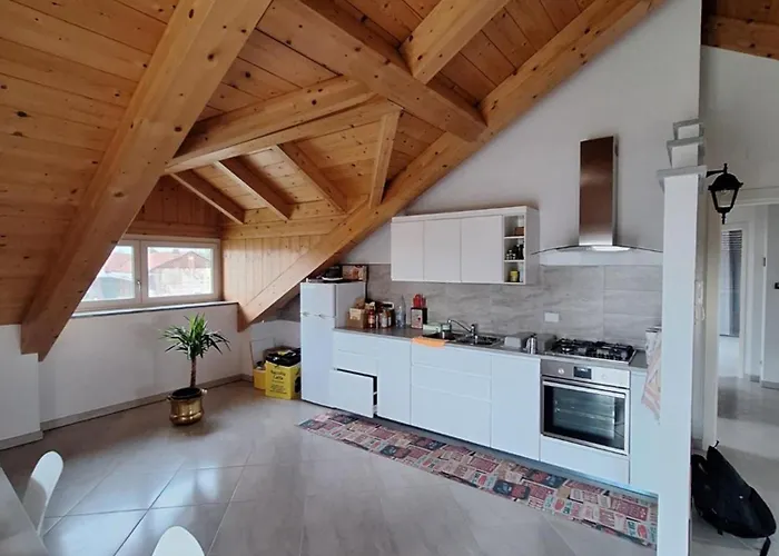 Casa Matilde レイニー